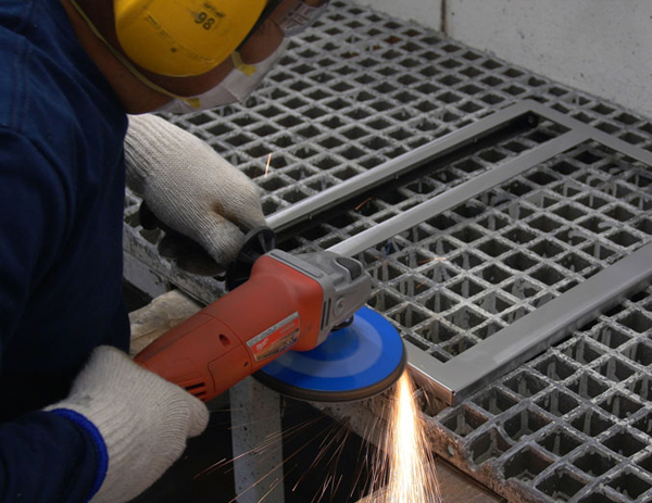 King Group: Buffing
